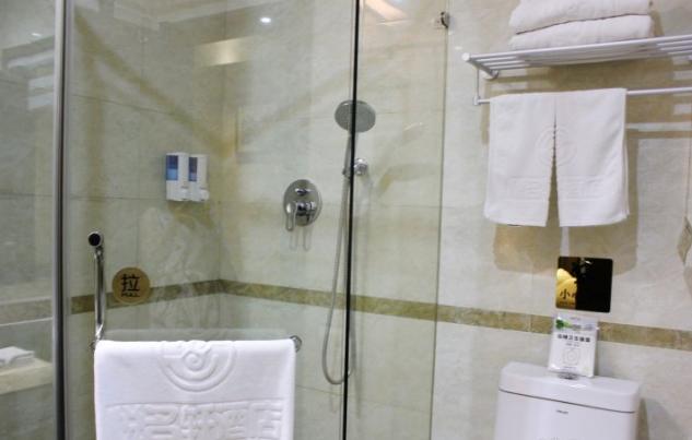 Jinan Yue Ming Xuan Hotel Tế Nam Ngoại thất bức ảnh